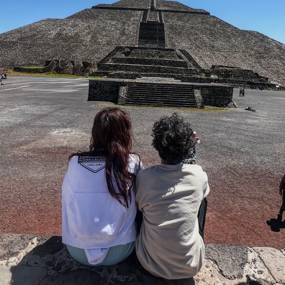 Meet the seller: Patricia - Picture 3 of 4